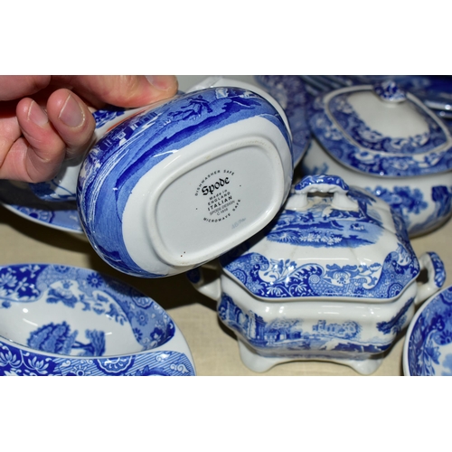 355 - A QUANTITY OF BLUE AND WHITE SPODE ITALIAN DESIGN DINNERWARES, comprising five dinner plates, six si... 