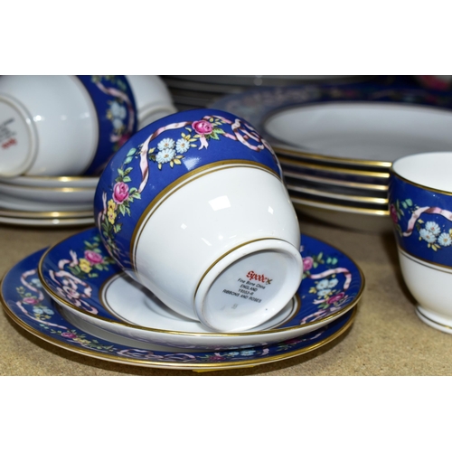 372 - A THIRTY TWO SPODE 'RIBBONS AND ROSES' Y8553-R PART DINNER SET, comprising two dinner plates, five s... 