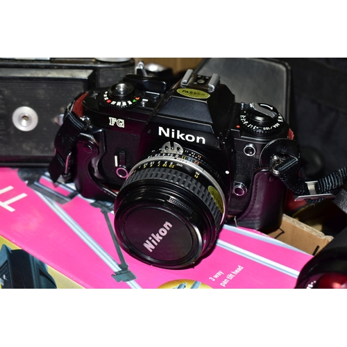 432 - A BOX AND LOOSE CAMERAS AND PHOTOGRAPHY EQUIPMENT, to include a cased Nikon FG camera fitted with an... 