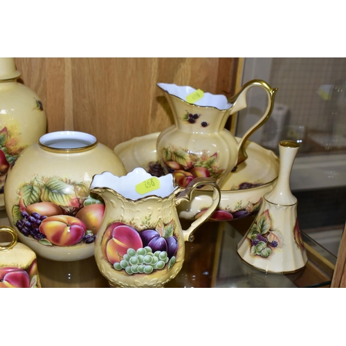 450 - SIXTEEN PIECES OF AYNSLEY ORCHARD GOLD GIFTWARES, comprising a fruit bowl, six assorted vases talles... 