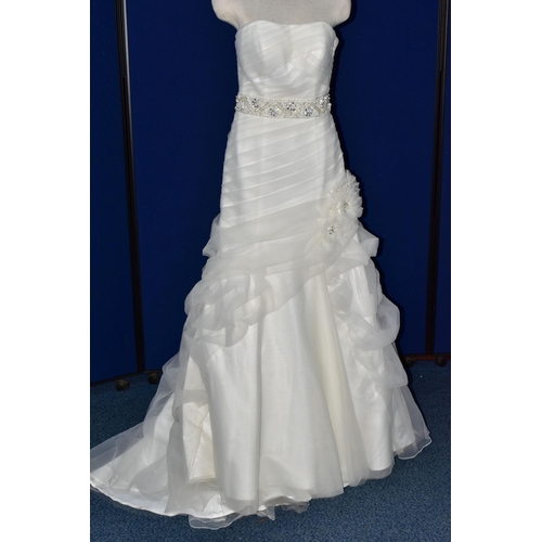 252 - WEDDING DRESS, end of season stock clearance (may have slight marks or very minor damage) size 8, iv... 