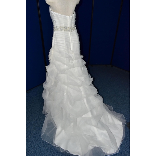 252 - WEDDING DRESS, end of season stock clearance (may have slight marks or very minor damage) size 8, iv... 