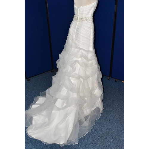 252 - WEDDING DRESS, end of season stock clearance (may have slight marks or very minor damage) size 8, iv... 