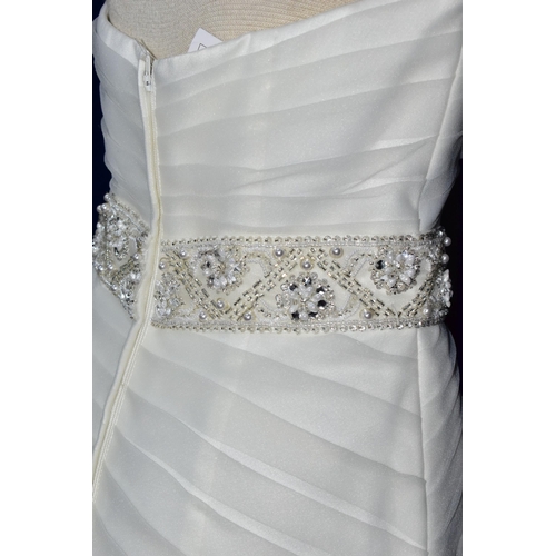 252 - WEDDING DRESS, end of season stock clearance (may have slight marks or very minor damage) size 8, iv... 