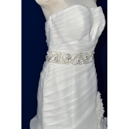 252 - WEDDING DRESS, end of season stock clearance (may have slight marks or very minor damage) size 8, iv... 