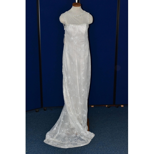 254 - WEDDING DRESS, end of season stock clearance (may have slight marks or very minor damage) size 6, by... 