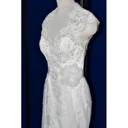 256 - WEDDING DRESS, end of season stock clearance (may have slight marks or very minor damage) size 8, iv... 