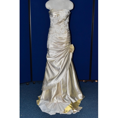 257 - WEDDING DRESS, end of season stock clearance (may have slight marks or very minor damage) size 8/10 ... 