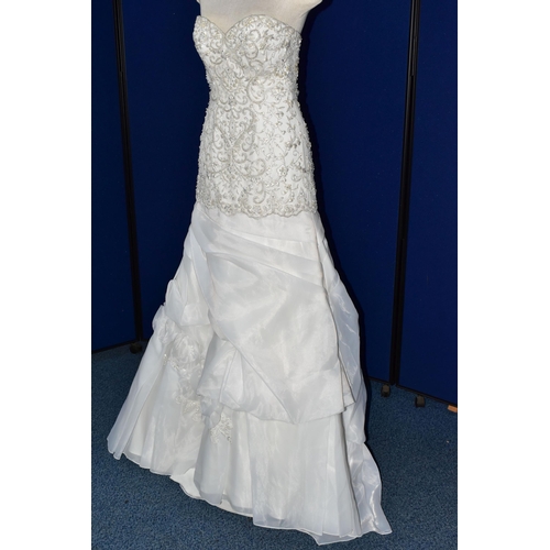 258 - WEDDING DRESS, end of season stock clearance (may have slight marks or very minor damage) size 8, ch... 