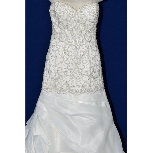 258 - WEDDING DRESS, end of season stock clearance (may have slight marks or very minor damage) size 8, ch... 