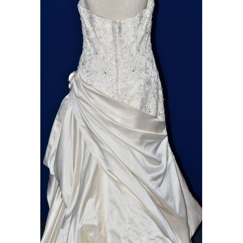 259 - WEDDING DRESS, end of season stock clearance (may have slight marks or very minor damage) size 10, c... 