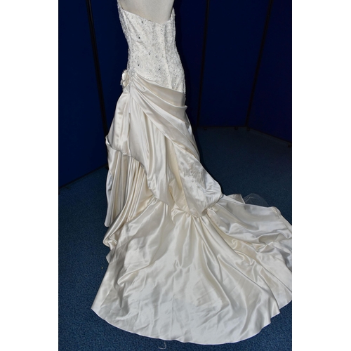 259 - WEDDING DRESS, end of season stock clearance (may have slight marks or very minor damage) size 10, c... 