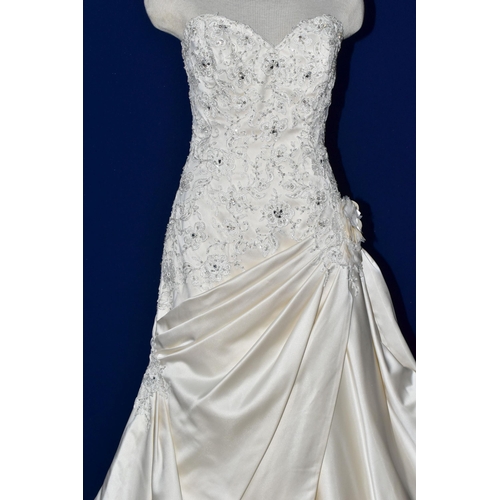 259 - WEDDING DRESS, end of season stock clearance (may have slight marks or very minor damage) size 10, c... 