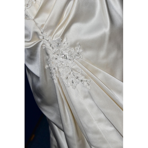 259 - WEDDING DRESS, end of season stock clearance (may have slight marks or very minor damage) size 10, c... 