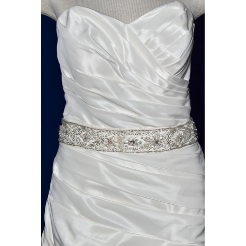 260 - WEDDING DRESS, end of season stock clearance (may have slight marks or very minor damage) size 8, pl... 