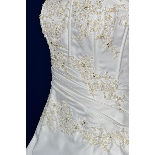 262 - WEDDING DRESS, end of season stock clearance (may have slight marks or very minor damage) size 12, s... 