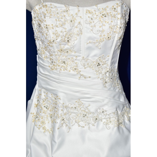 262 - WEDDING DRESS, end of season stock clearance (may have slight marks or very minor damage) size 12, s... 