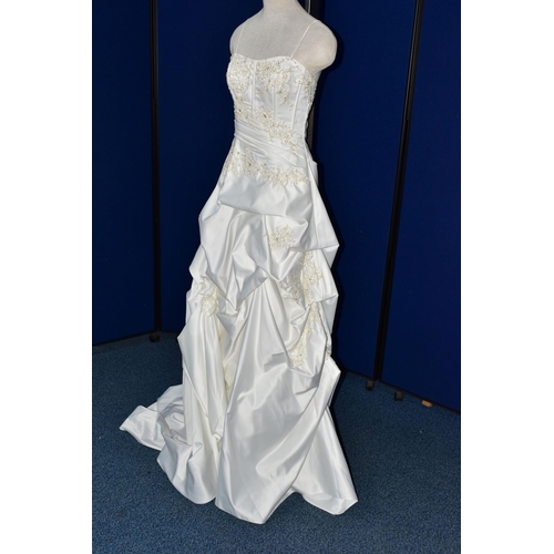 262 - WEDDING DRESS, end of season stock clearance (may have slight marks or very minor damage) size 12, s... 