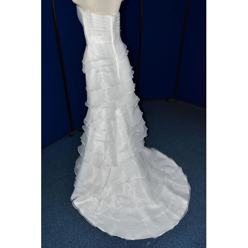 263 - WEDDING DRESS, end of season stock clearance (may have slight marks or very minor damage) size 8, wh... 