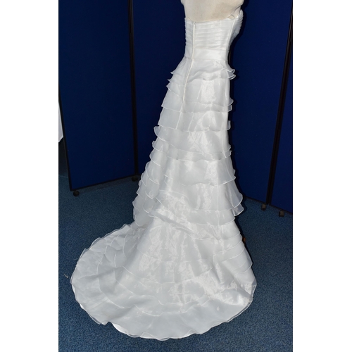 263 - WEDDING DRESS, end of season stock clearance (may have slight marks or very minor damage) size 8, wh... 