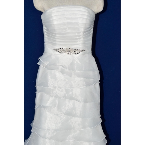 263 - WEDDING DRESS, end of season stock clearance (may have slight marks or very minor damage) size 8, wh... 