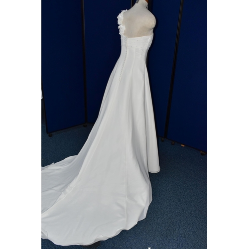 267 - WEDDING DRESS, end of season stock clearance (may have slight marks or very minor damage) size 10, c... 