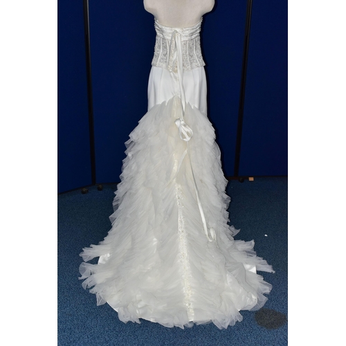 268 - WEDDING DRESS, end of season stock clearance (may have slight marks or very minor damage) size 8, un... 