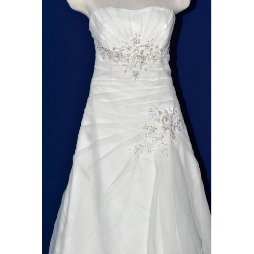 271 - WEDDING DRESS, end of season stock clearance (may have slight marks or very minor damage) size 8/10,... 