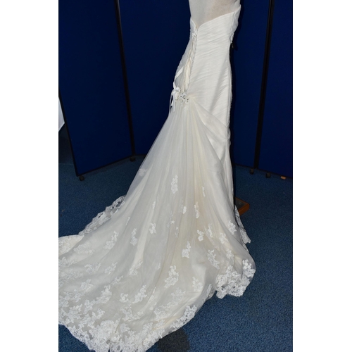 272 - WEDDING DRESS, end of season stock clearance (may have slight marks or very minor damage) Sophia Tol... 