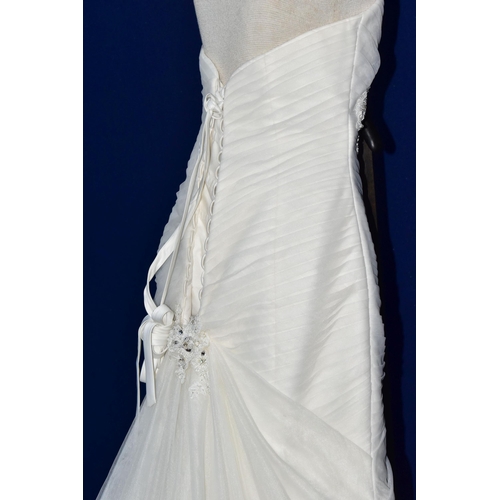 272 - WEDDING DRESS, end of season stock clearance (may have slight marks or very minor damage) Sophia Tol... 