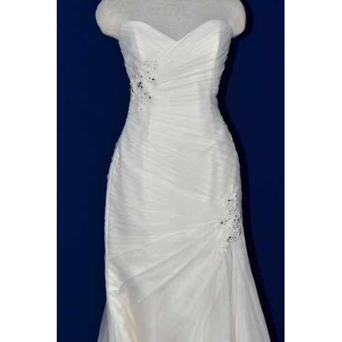 272 - WEDDING DRESS, end of season stock clearance (may have slight marks or very minor damage) Sophia Tol... 