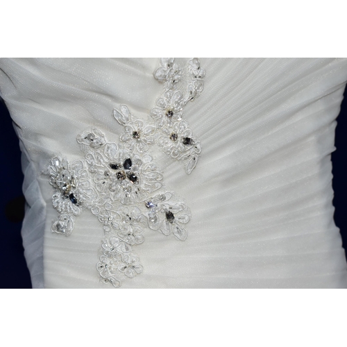 272 - WEDDING DRESS, end of season stock clearance (may have slight marks or very minor damage) Sophia Tol... 