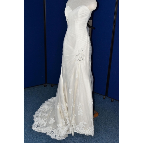 272 - WEDDING DRESS, end of season stock clearance (may have slight marks or very minor damage) Sophia Tol... 