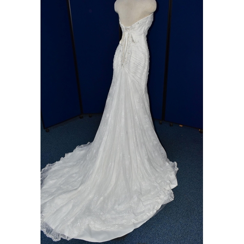 273 - WEDDING DRESS, end of season stock clearance (may have slight marks or very minor damage) size 6, iv... 