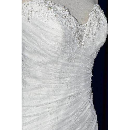 273 - WEDDING DRESS, end of season stock clearance (may have slight marks or very minor damage) size 6, iv... 