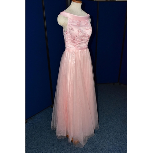 278 - WEDDING/SPECIAL OCCASION DRESS, end of season stock clearance (may have slight marks or very minor d... 