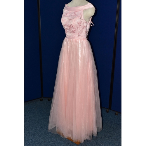 278 - WEDDING/SPECIAL OCCASION DRESS, end of season stock clearance (may have slight marks or very minor d... 