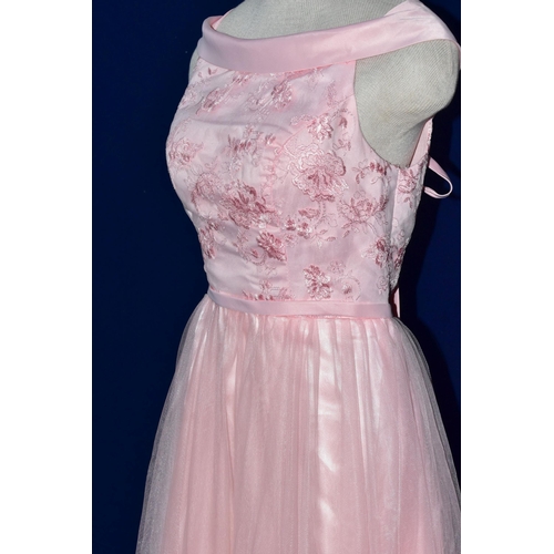 278 - WEDDING/SPECIAL OCCASION DRESS, end of season stock clearance (may have slight marks or very minor d... 