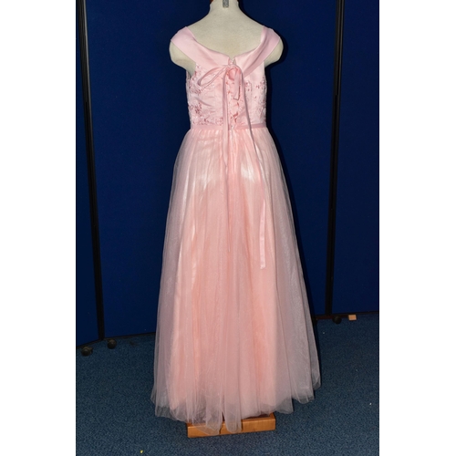 278 - WEDDING/SPECIAL OCCASION DRESS, end of season stock clearance (may have slight marks or very minor d... 