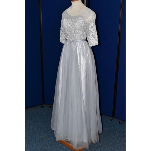 280 - WEDDING/SPECIAL OCCASION DRESS, end of season stock clearance (may have slight marks or very minor d... 