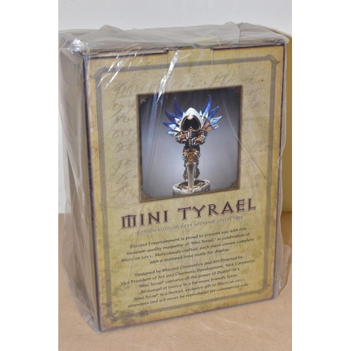 691 - DIABOLO III MINI TYRAEL SOUVENIR IN UNOPENED BOX, premium figure from Blizzcon 2011, condition repor... 