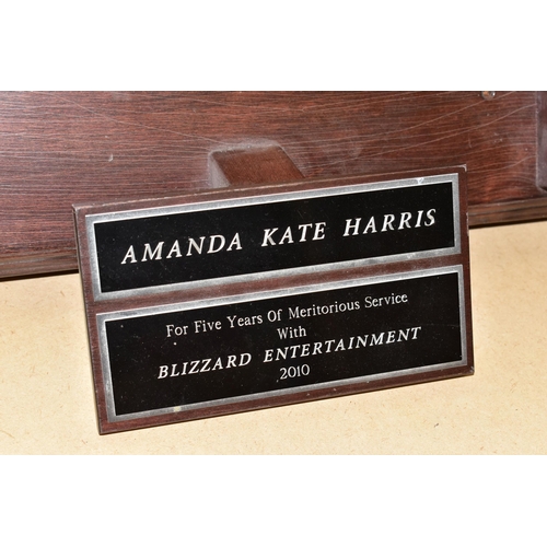 723 - BLIZZARD ENTERTAINMENT EMPLOYEE FIVE YEARS OF MERITORIOUS SERVICE SWORD, sword gift that was given o... 