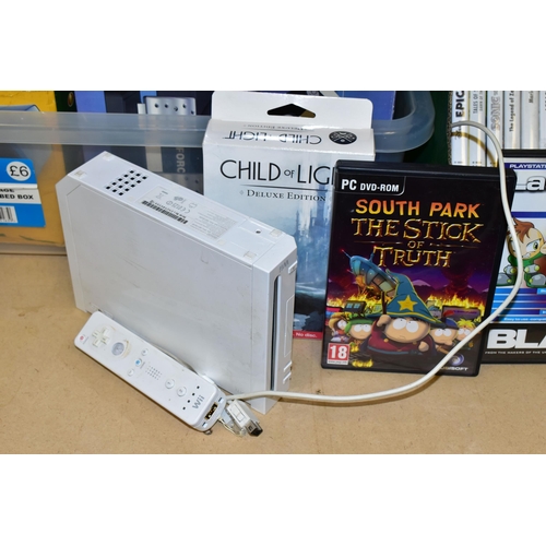 772 - NINTENDO WII, MICROSOFT XBOX 360, GAMES AND OTHER GAMING ITEMS, Nintendo Wii games include Mario Kar... 