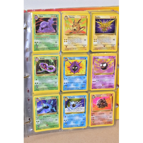 787 - NEAR COMPLETE POKEMON FOSSIL SET, NEAR COMPLETE POKEMON JUNGLE SET AND A QUANTITY OF PROMO AND TOPPS... 