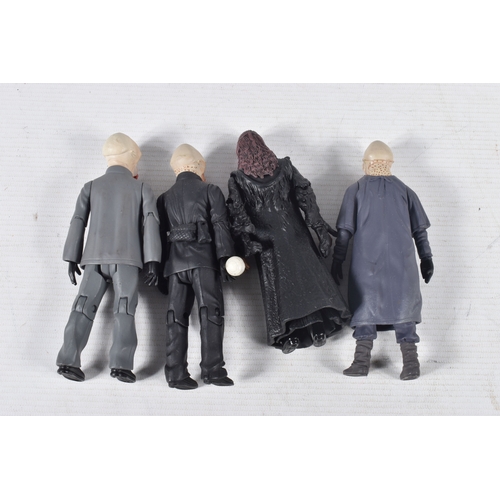 71 - A COLLECTION OF MODERN DOCTOR WHO COLLECTABLES, to include battery operated remote control models (n... 