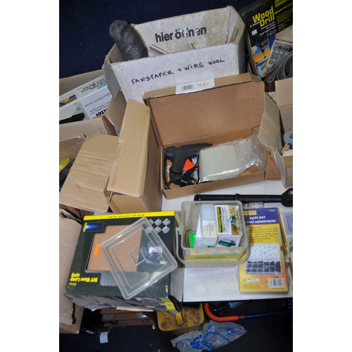 1053 - NINE BOXES OF TOOLS AND ACCESSORIES including Forstner bits, two glue guns, a vintage blow torch, a ... 