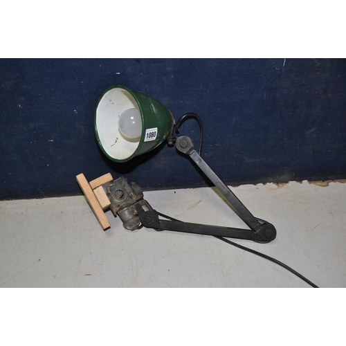 1080 - A VINTAGE ARTICULATED WORKSHOP LAMP with green and white painted shade (PAT pass and working)