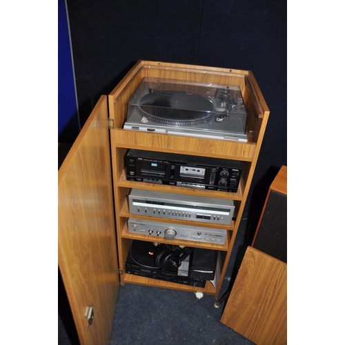 1088 - A VINTAGE COMPONANT HI FI IN CABINET, comprising of a pair of Mordaunt Short Festival 3 speakers on ... 