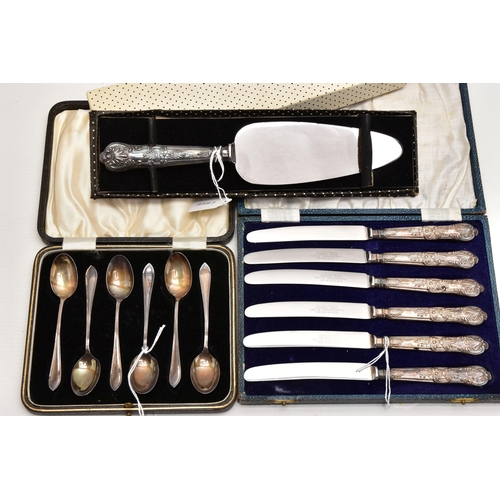 160 - A CASED SET OF SIX GEORGE V SILVER COFFEE SPOONS, A CASED SET OF SIX SILVER KINGS PATTERN TEA KNIVES... 