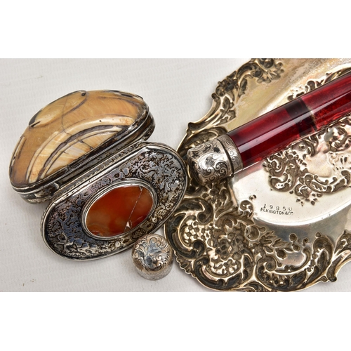 162 - AN EDWARDIAN SILVER PIN TRAY, A LATE 19TH CENTURY DOUBLE ENDED RUBY GLASS SCENT FLASK AND A LATE 18T... 